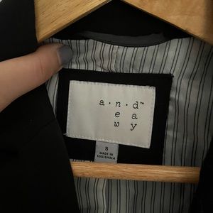 Pristine blazer barely ever worn size 8